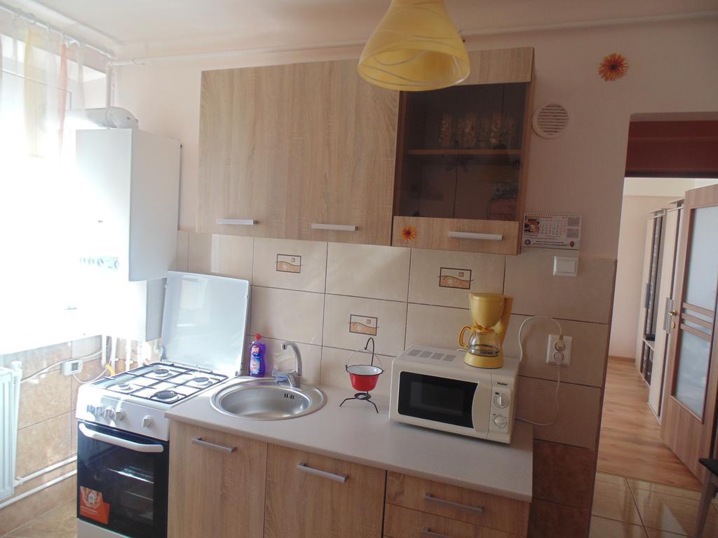 Ferienwohnung Amigohd Hunedoara Exterior foto